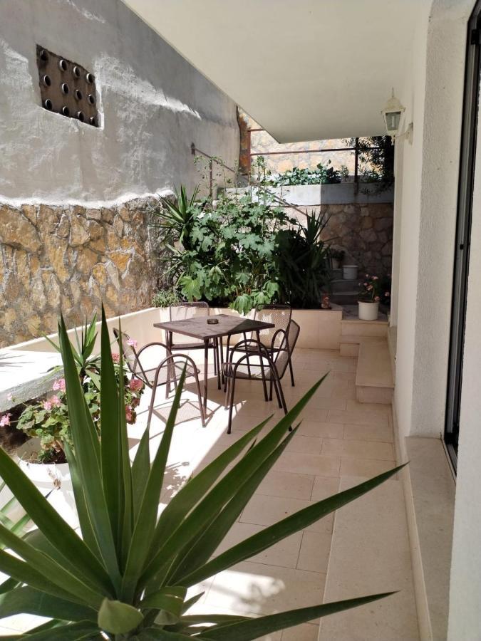 Apartments Dalmacija Podstrana Exterior photo