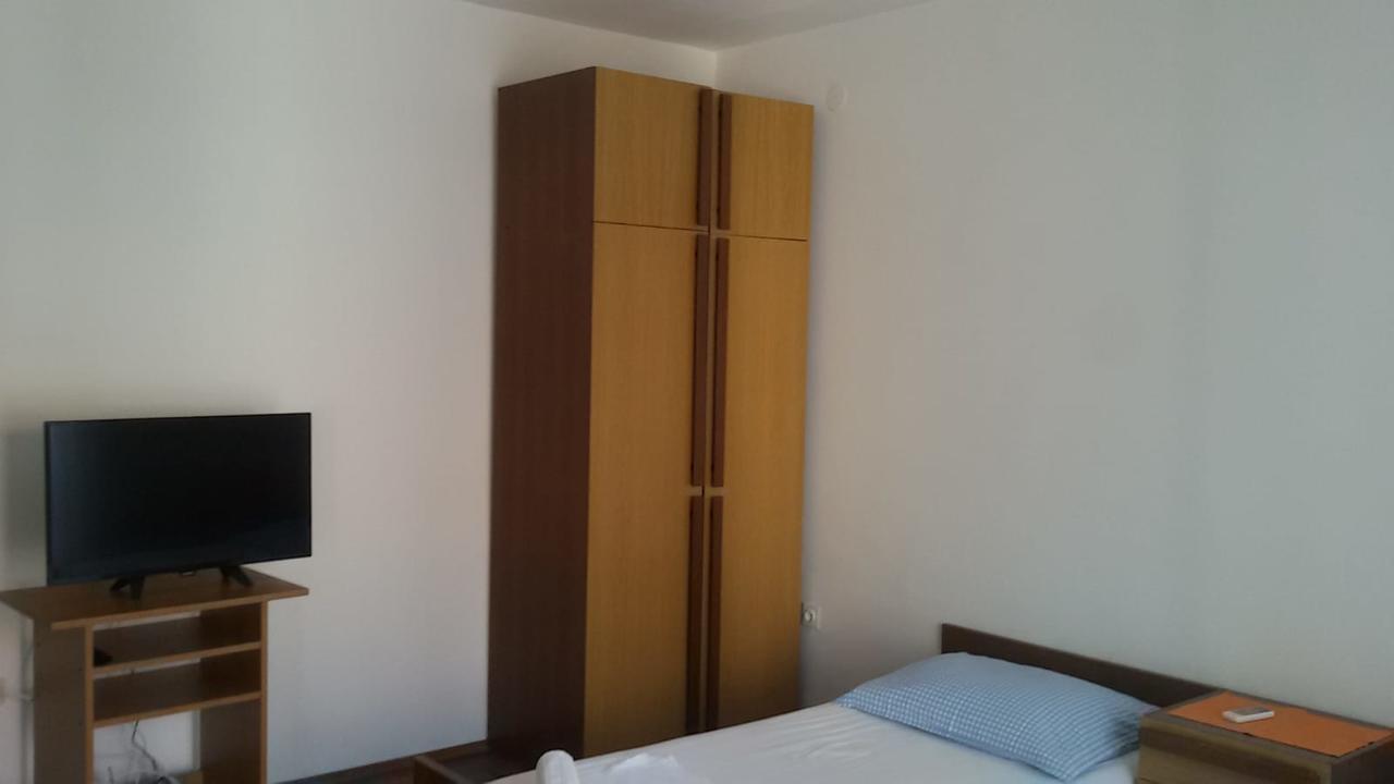 Apartments Dalmacija Podstrana Exterior photo